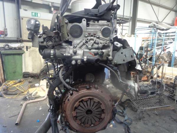 MOTEUR RENAULT 2.0 ESSENCE CODE F4RA700 - Vue 5